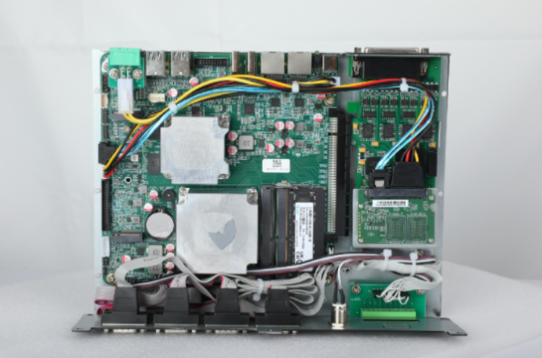 东田国产化嵌入式无风扇工控机主板.png
